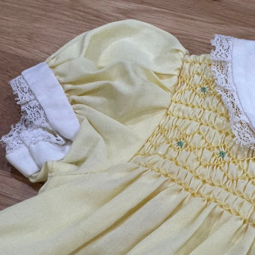 Vintage Babycrest Yellow Smocked Dress Peter Pan Collar Lace Trim Baby Girls